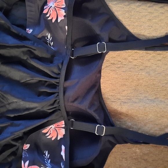 Pink Floral Tankini with Bikini Bottoms - Picture 7 of 9